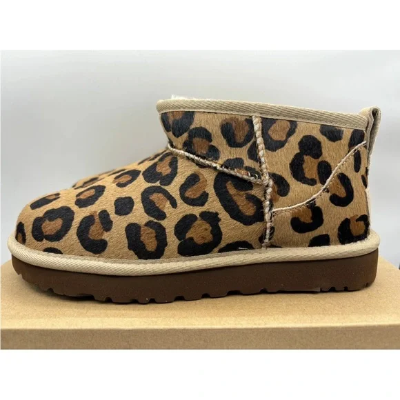 UGG Classic Ultra Mini Boot Leopard Print Women's Size 9 NWOB - Picture 2 of 5